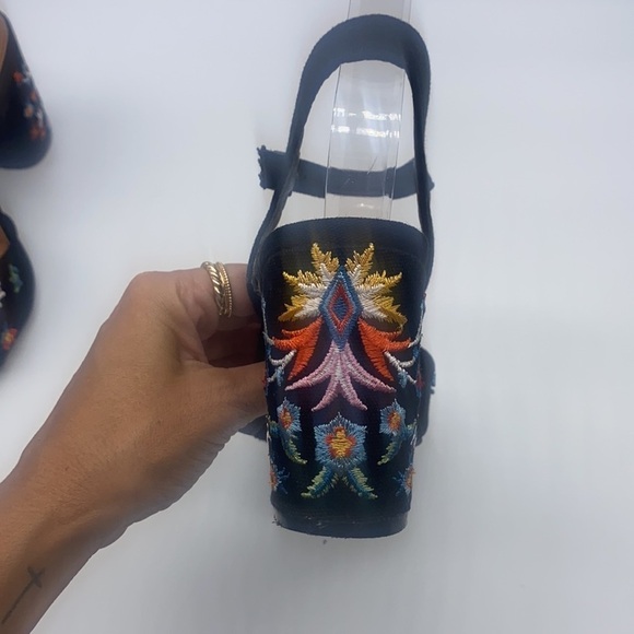 Rampage - Wynne Colorful Beaded Embroidered Embellished Peep Toe Heels Size 7 - Picture 12 of 16